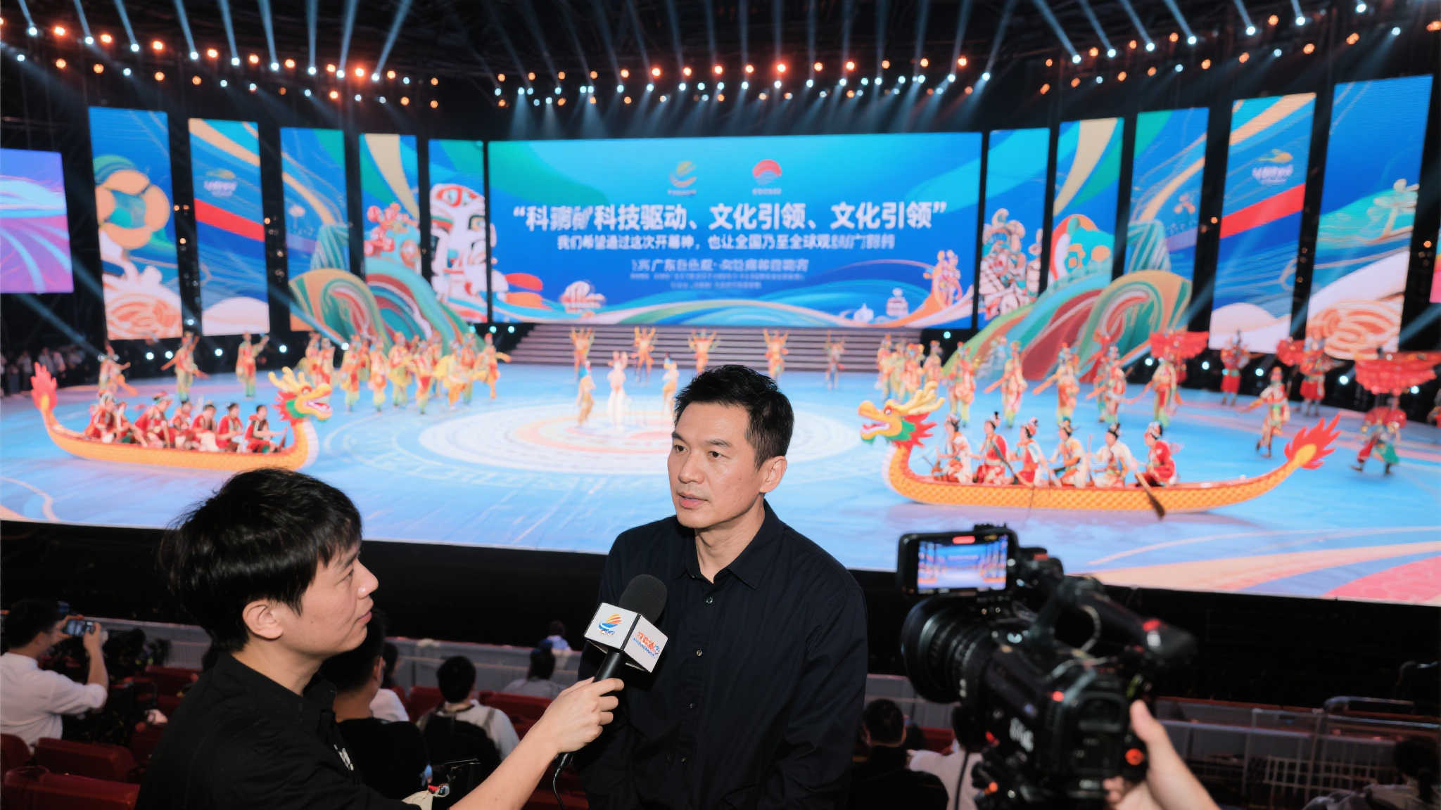 困难时刻不
